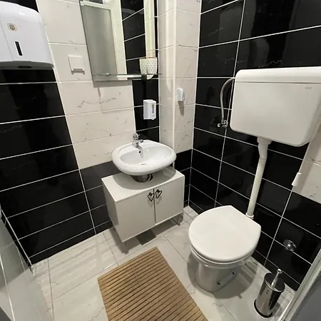 דירה Downtown - Parking נובי סאד